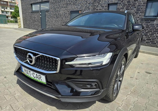 Volvo V60 Cross Country cena 132900 przebieg: 179000, rok produkcji 2020 z Zabrze małe 781